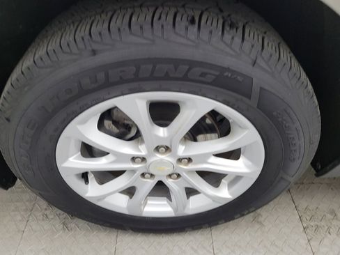 Used 2018 Chevrolet Equinox LT image 31