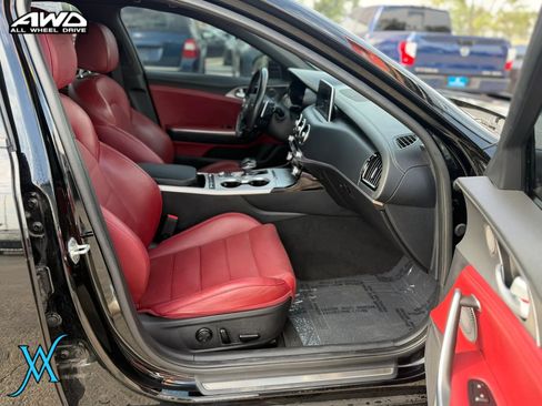 Used 2019 Kia Stinger GT2 AWD/4WD image 22