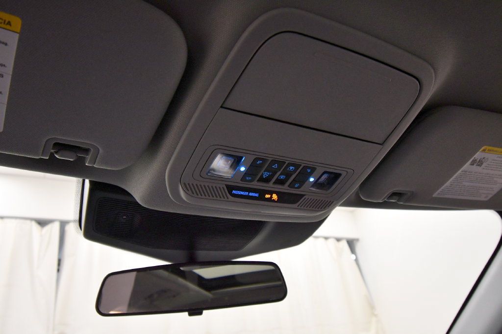 Used 2023 Ford Explorer XLT w/ Equipment Group 202A AWD/4WD image 29