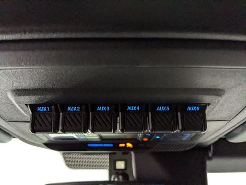 New 2025 Ford Bronco Badlands image 14