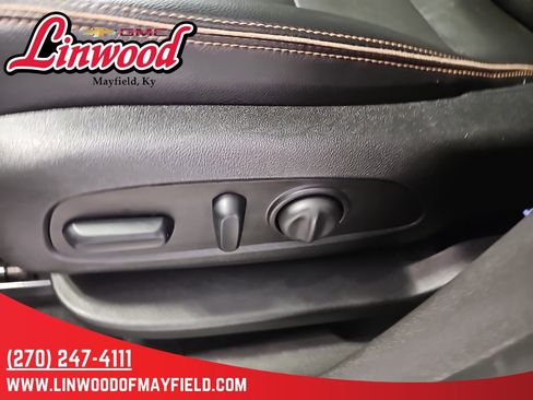 Used 2023 GMC Terrain AT4 image 17