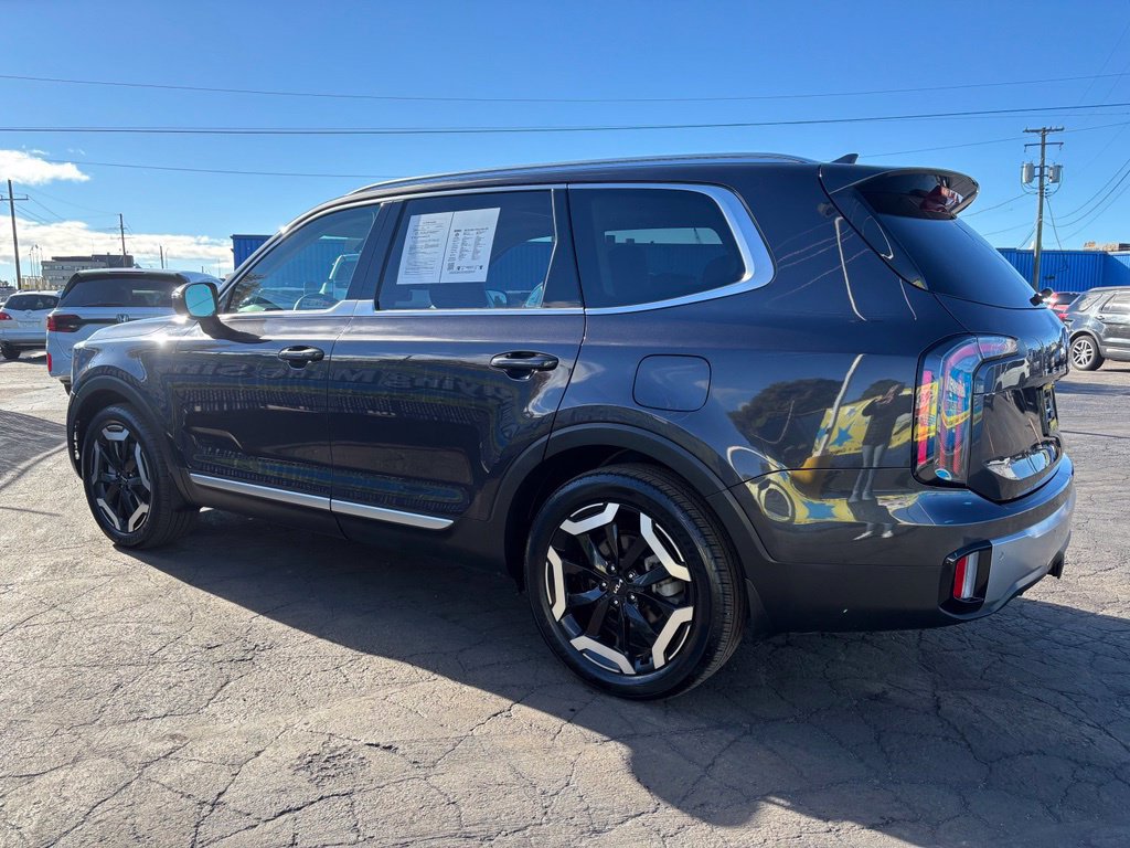 Used 2025 Kia Telluride EX AWD/4WD image 9