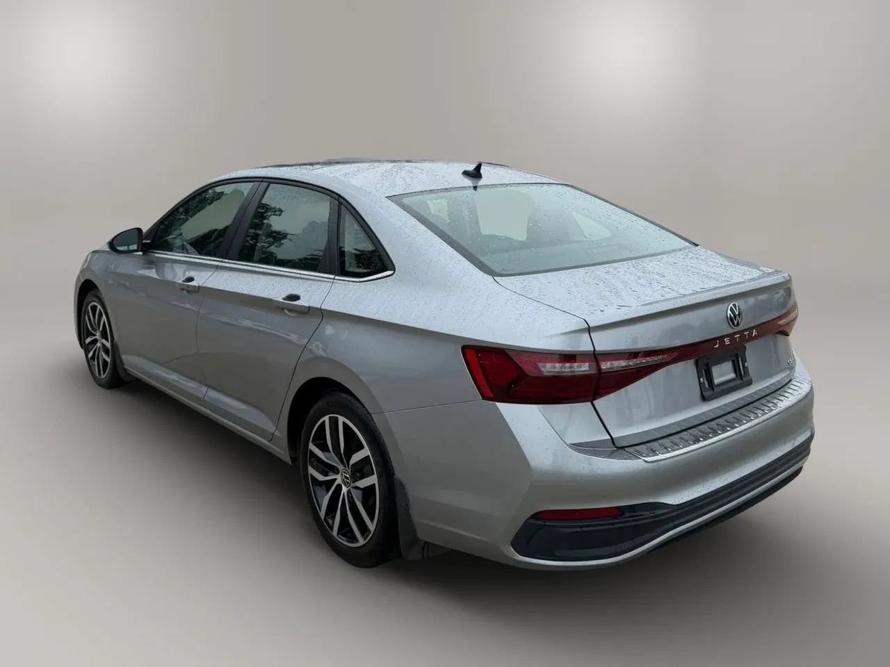 Used 2025 Volkswagen Jetta SE FWD image 6