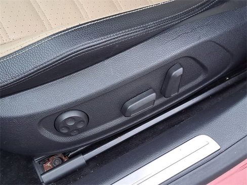 Used 2013 Volkswagen CC Sport image 21