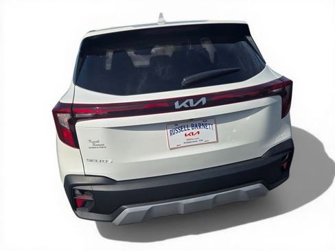 Used 2026 Kia Seltos LX FWD image 19