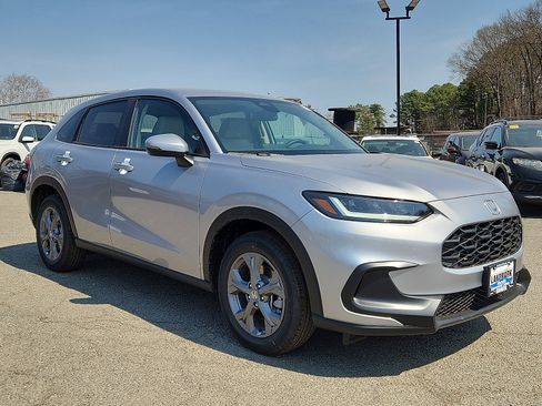 New 2026 Honda HR-V LX image 2