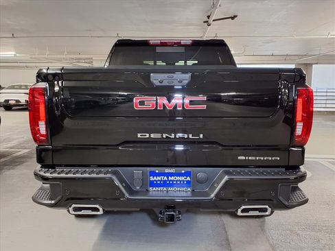 New 2026 GMC Sierra 1500 Denali w/ Technology Package AWD/4WD image 9