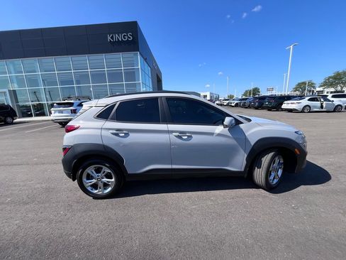 Used 2023 Hyundai Kona SEL AWD/4WD image 2