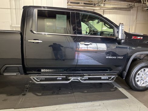 Certified 2022 Chevrolet Silverado 2500 LTZ w/ LTZ Convenience Package AWD/4WD image 5