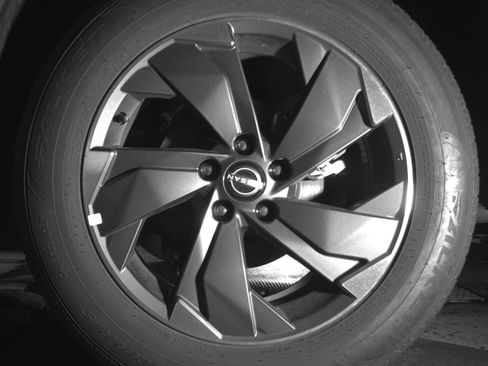 Used 2025 Nissan Rogue SV FWD image 12