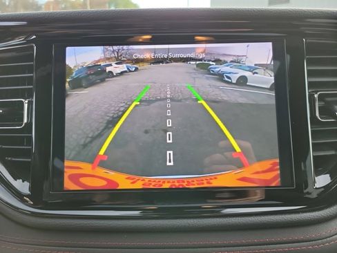 Used 2024 Dodge Durango GT image 16