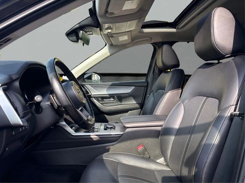 Used 2025 MAZDA CX-90 3.3 Turbo w/ Preferred Package image 9