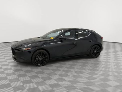 Certified 2025 MAZDA MAZDA3 2.5 S Hatchback w/ Premium Pkg FWD image 5
