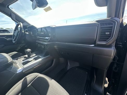 Used 2023 Chevrolet Silverado 1500 RST w/ Redline Edition AWD/4WD image 32