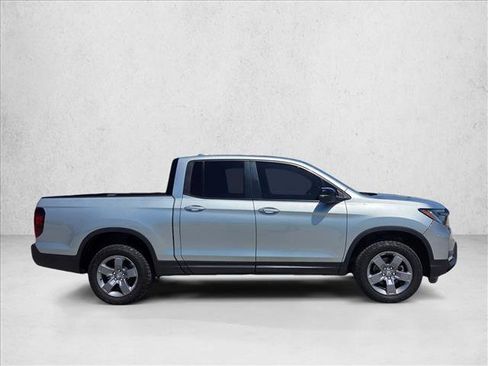 Used 2025 Honda Ridgeline TrailSport image 4