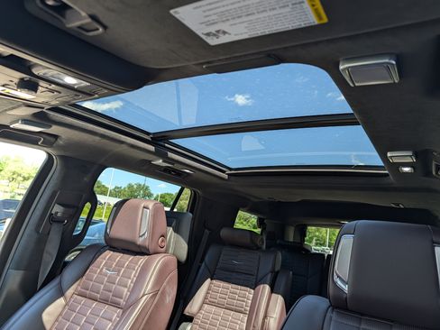 Certified 2023 Cadillac Escalade Premium Luxury Platinum AWD/4WD image 20
