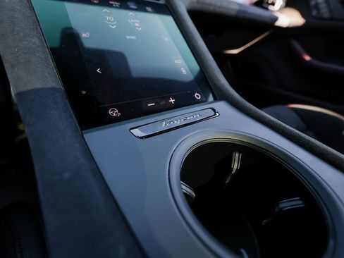 Certified 2023 Porsche Taycan GTS image 20