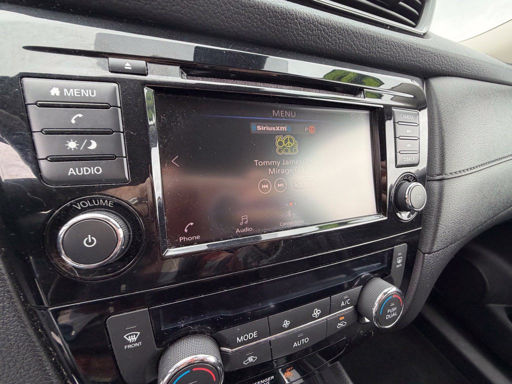 Used 2020 Nissan Rogue SV AWD/4WD image 19