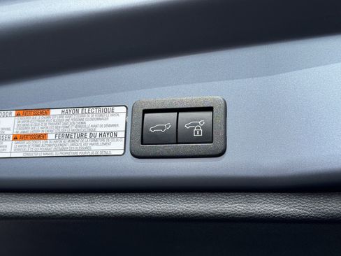 Used 2023 Toyota Corolla Cross XLE w/ Convenience Package image 35