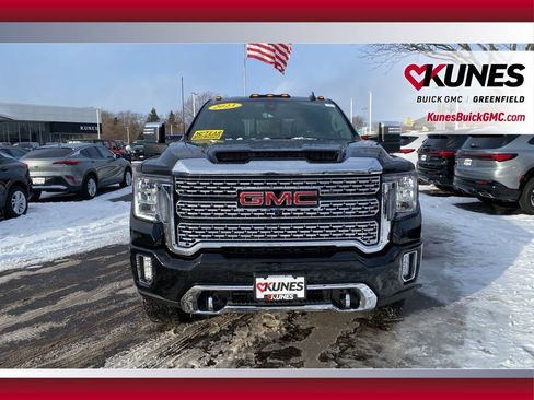 Used 2023 GMC Sierra 3500 Denali w/ Denali Black Diamond Edition image 8