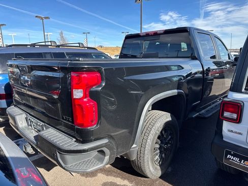 Used 2022 Chevrolet Silverado 2500 LTZ w/ LTZ Plus Package image 6