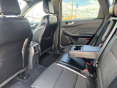 Used 2025 Ford Escape ST-Line AWD/4WD image 19