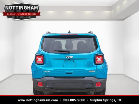 Used 2022 Jeep Renegade Latitude w/ Convenience Group AWD/4WD image 5