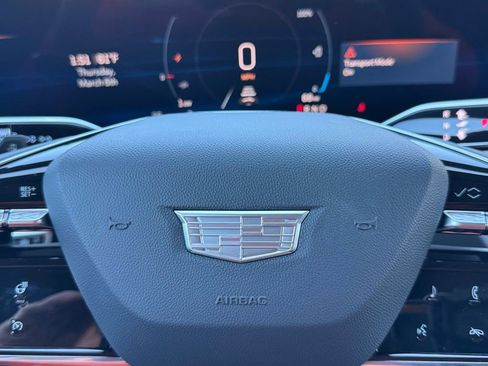 New 2025 Cadillac Lyriq Luxury image 26