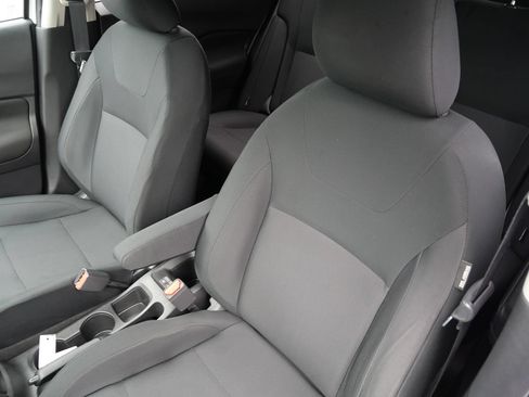 Used 2023 Nissan Kicks S FWD image 11