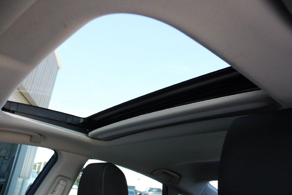 Used 2018 Honda Civic EX-T image 3