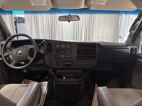 Used 2009 GMC Savana 2500 image 10