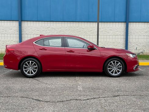 Used 2018 Acura TLX w/ Technology Package image 4