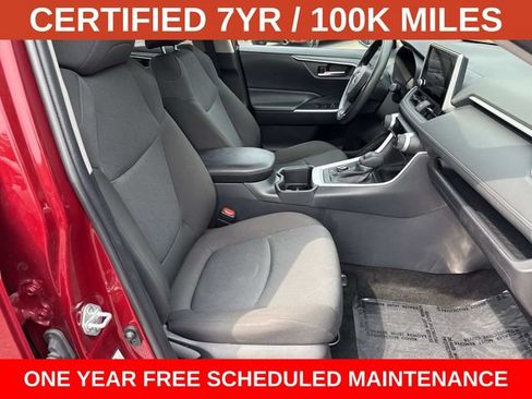Used 2025 Toyota RAV4 XLE AWD/4WD image 9
