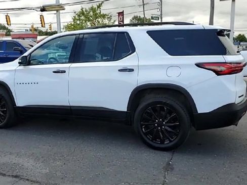 Certified 2023 Chevrolet Traverse RS image 6