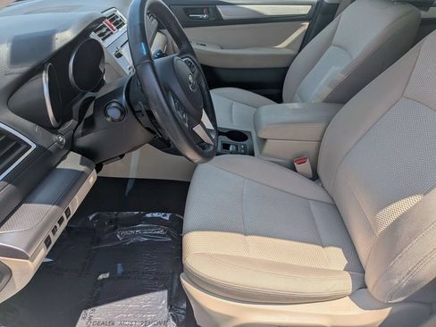 Used 2017 Subaru Outback 2.5i Premium AWD/4WD image 15