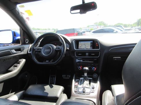 Used 2016 Audi SQ5 Premium Plus w/ Technology Package AWD/4WD image 25