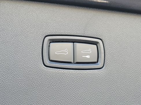 Used 2025 Porsche Cayenne Coupe AWD/4WD image 8