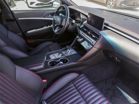 Used 2025 Genesis G70 2.5T w/ Sport Prestige Package image 33