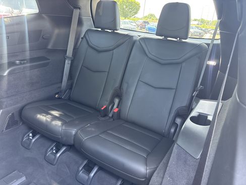 Used 2024 Cadillac XT6 Premium Luxury image 30