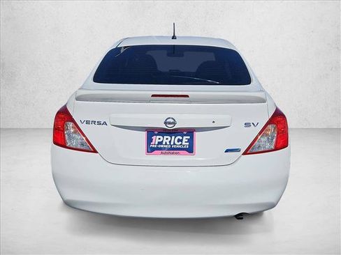 Used 2014 Nissan Versa SV image 6