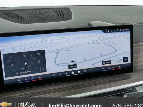 Used 2025 BMW X7 xDrive40i w/ M Sport Package AWD/4WD image 15