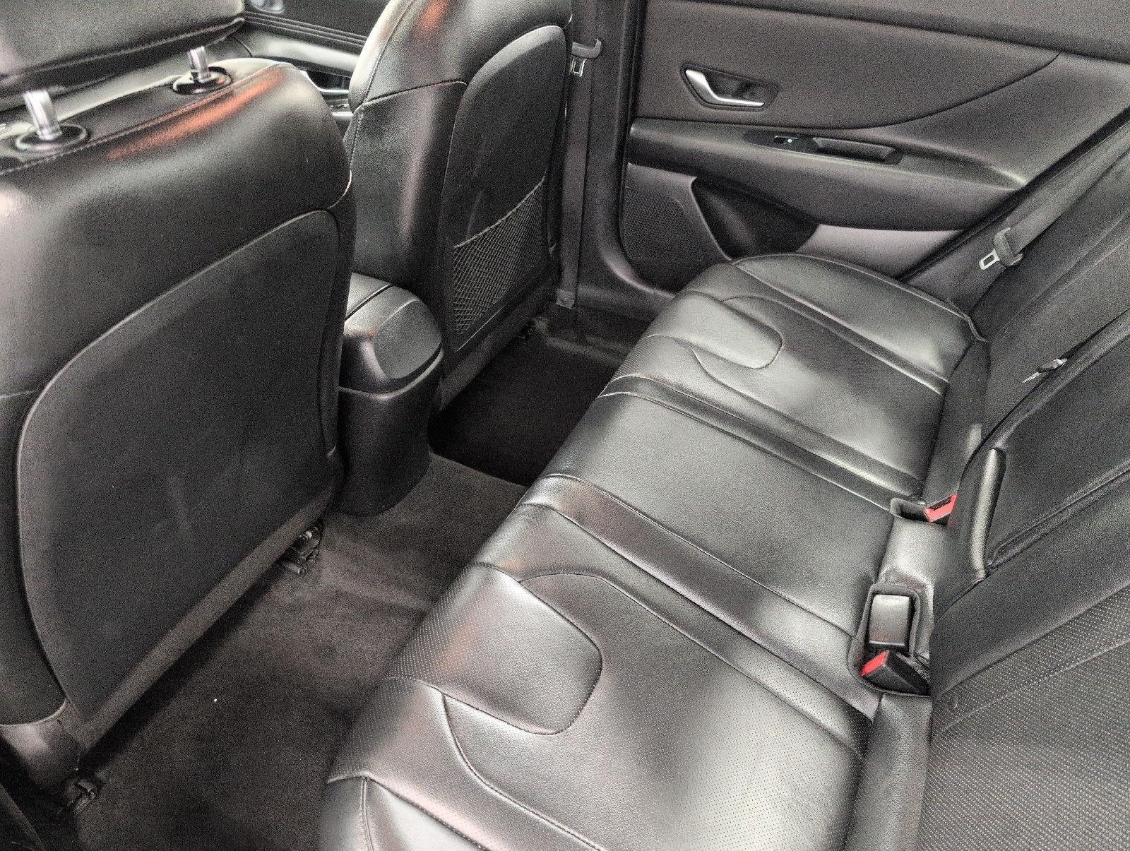Used 2023 Hyundai Elantra Limited FWD image 23