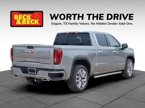 New 2026 GMC Sierra 1500 Denali w/ Denali Reserve Package image 5