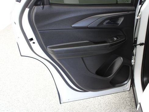 Used 2023 Chevrolet TrailBlazer RS w/ Convenience Package FWD image 26
