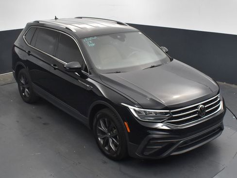 Used 2022 Volkswagen Tiguan SE image 20
