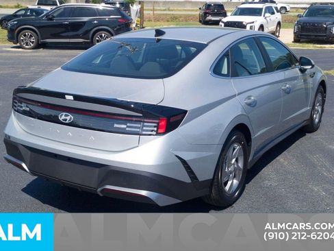 Used 2025 Hyundai Sonata SE image 5