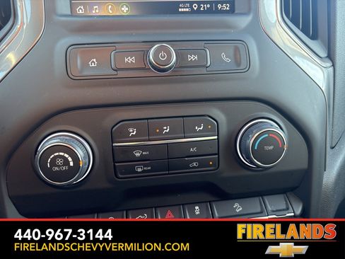 Certified 2025 Chevrolet Silverado 1500 Custom Trail Boss w/ Dark Appearance Package image 21