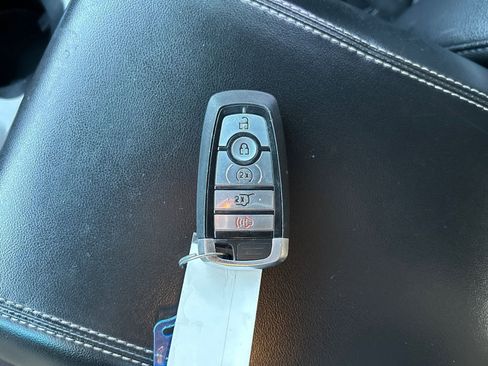 Used 2021 Ford Explorer Limited w/ Equipment Group 301A image 40