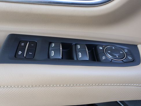 Used 2021 Chevrolet Tahoe Premier RWD image 15