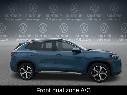 Used 2025 Volkswagen Tiguan SE FWD image 8